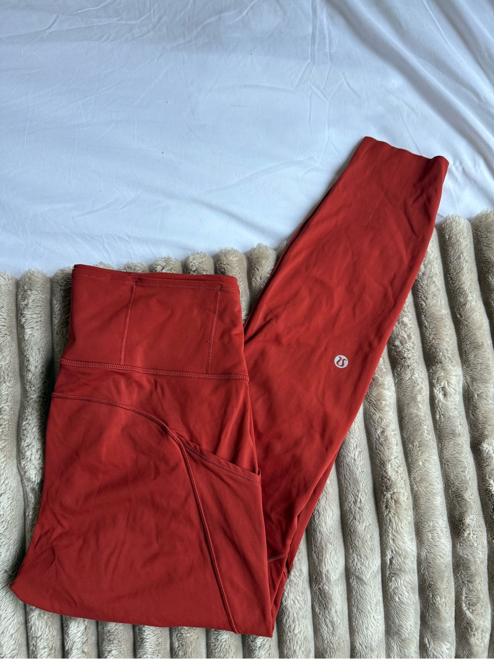 Lululemon Fast and Free Leggings * Pockets